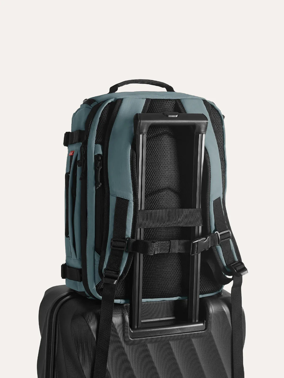 Blast 38L Mesh Travel Backpack - Image 54