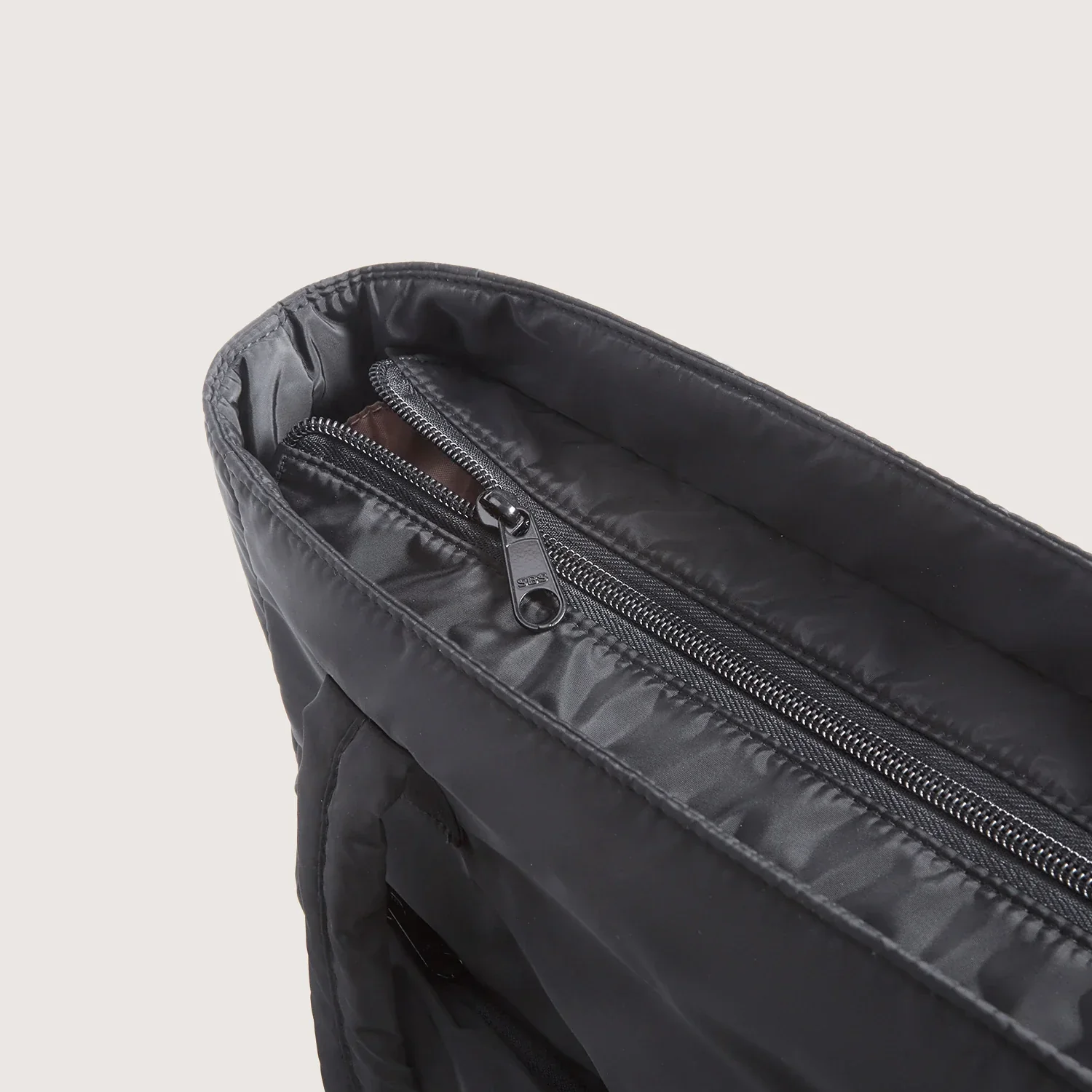 (FREE GIFT)Bubble 21L Puffy Tote - Image 19