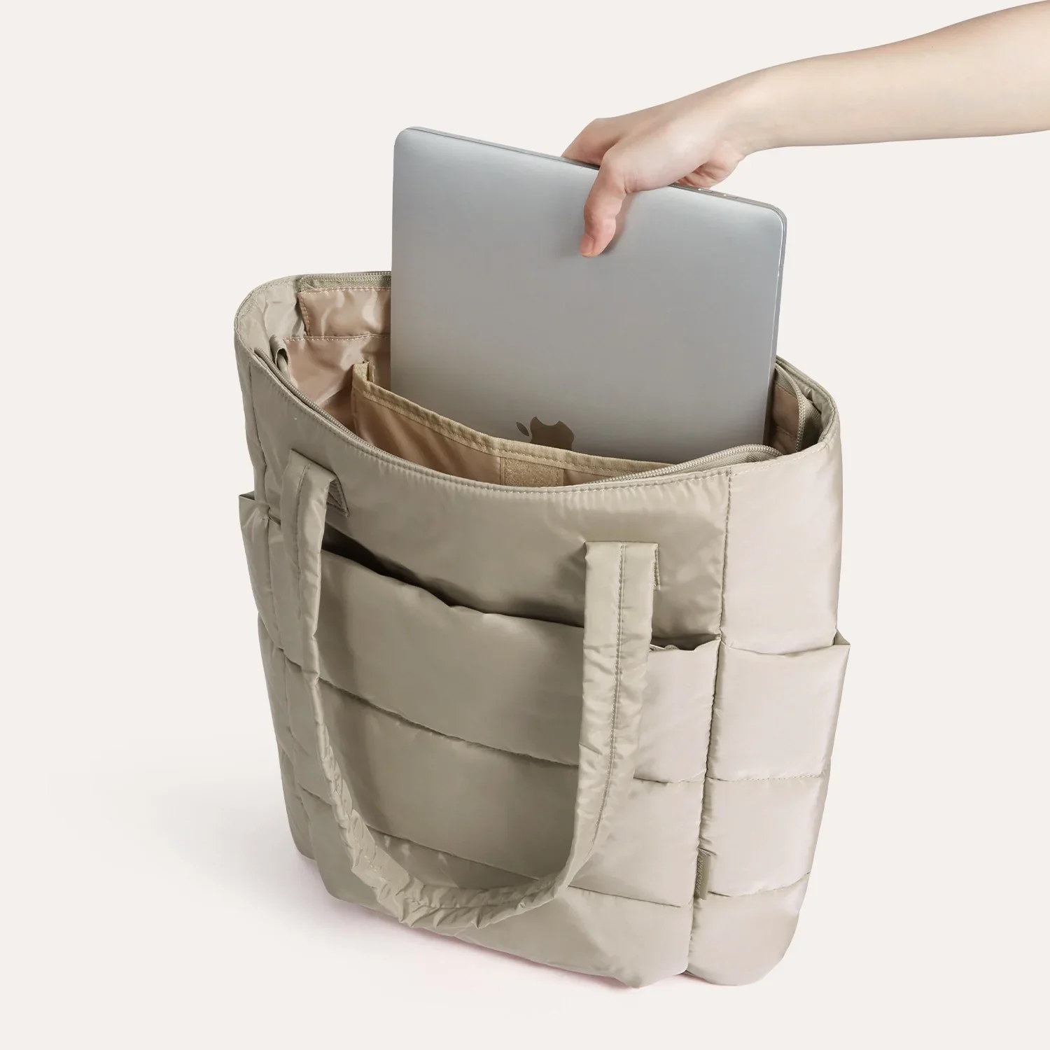 (FREE GIFT)Bubble 21L Puffy Tote - Image 3