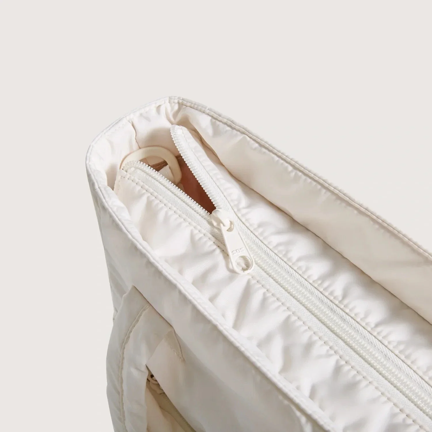 (FREE GIFT)Bubble 21L Puffy Tote - Image 64